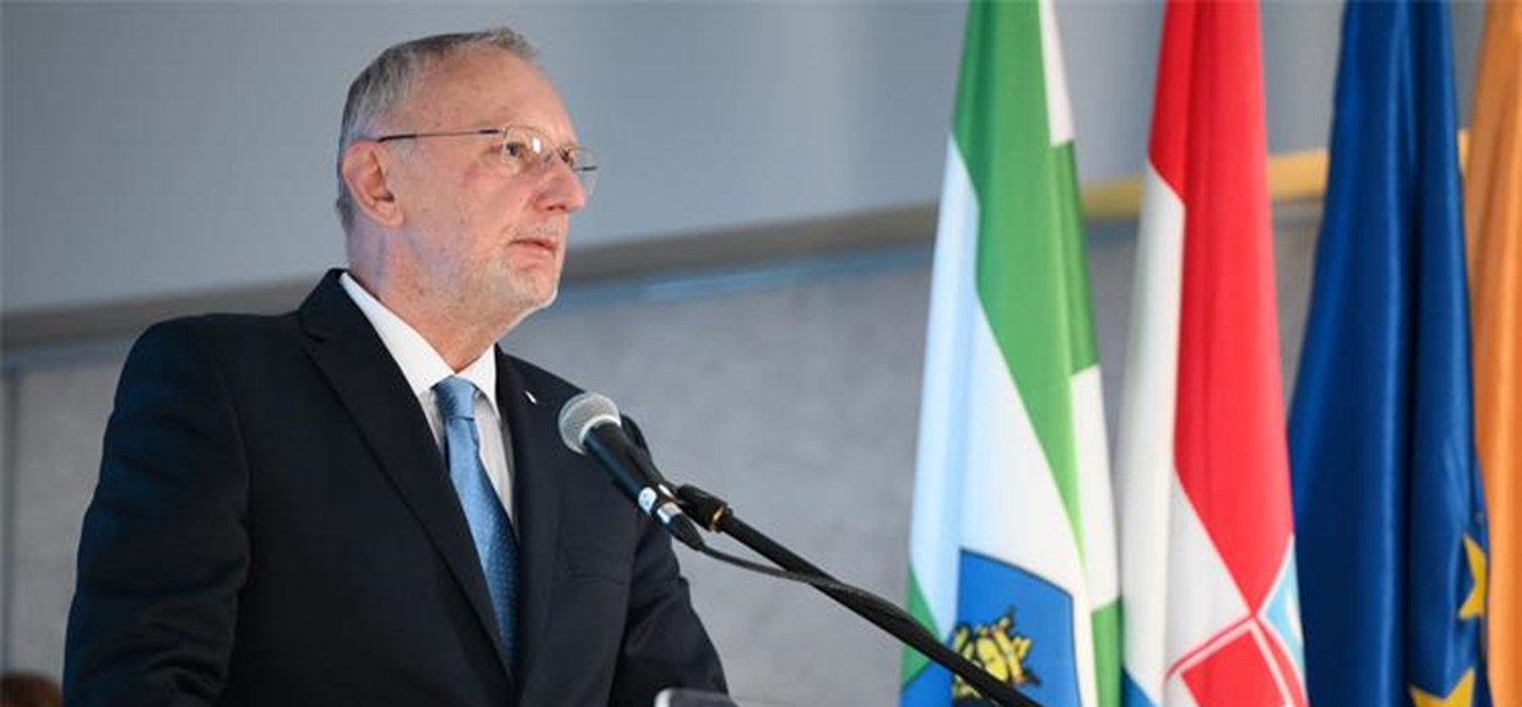 Božinović: Oni koji pjevaju ustaške pjesme čine štetu nogometu, društvu i državi